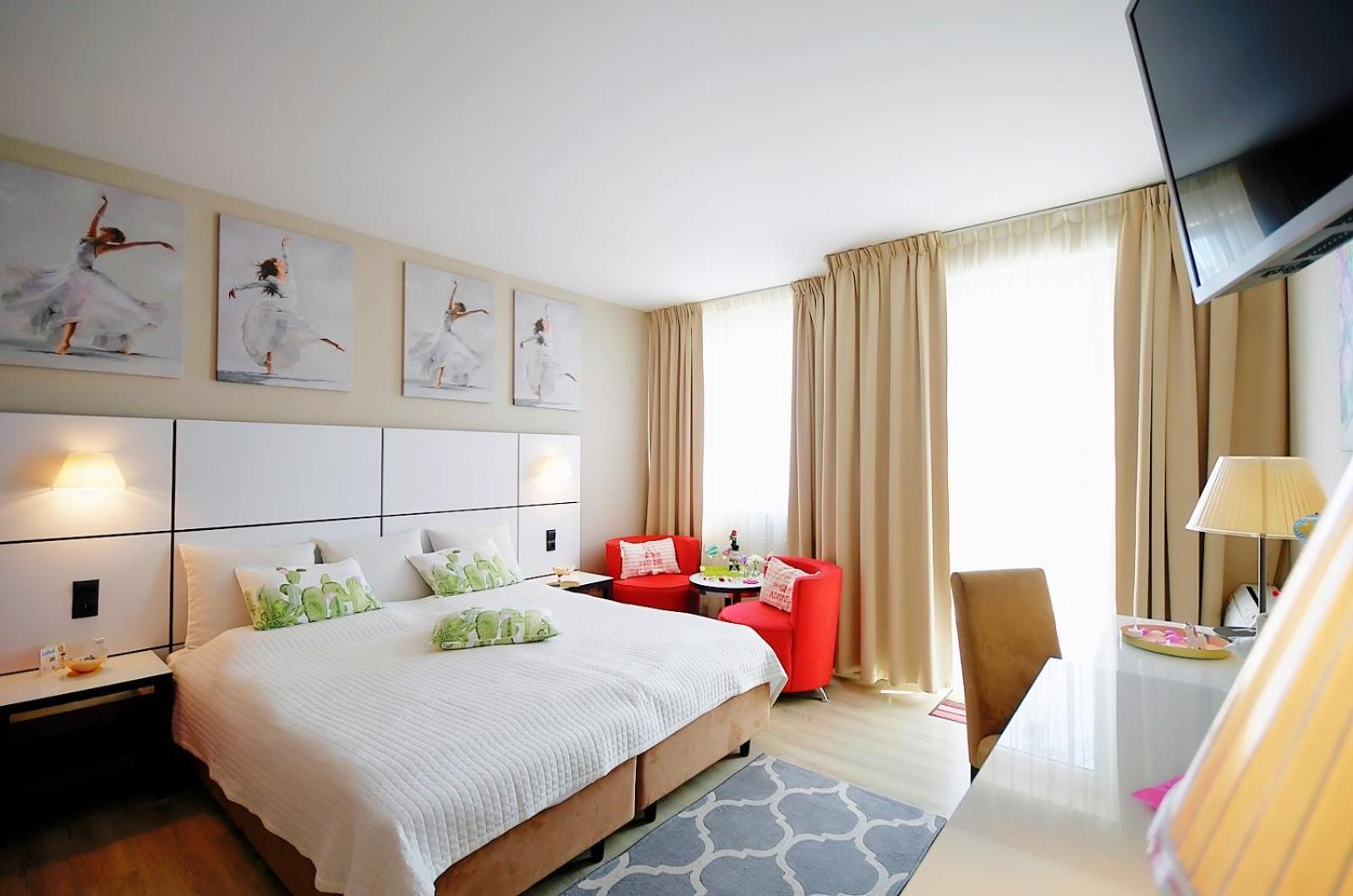 Diwa Hotel: Private In Area With Ac And Parking Apartment *