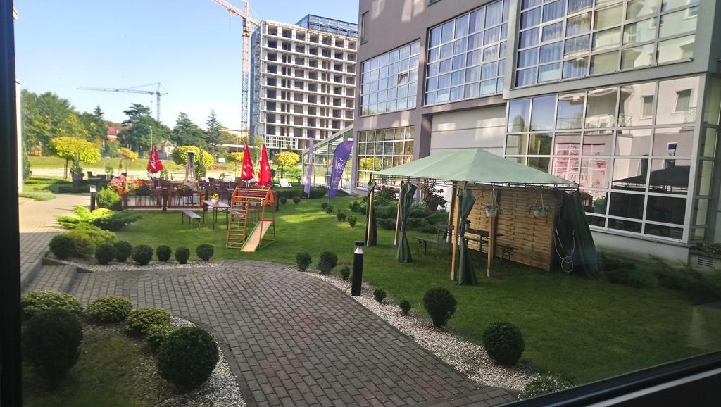 Diwa Hotel: Private In Area With Ac And Parking